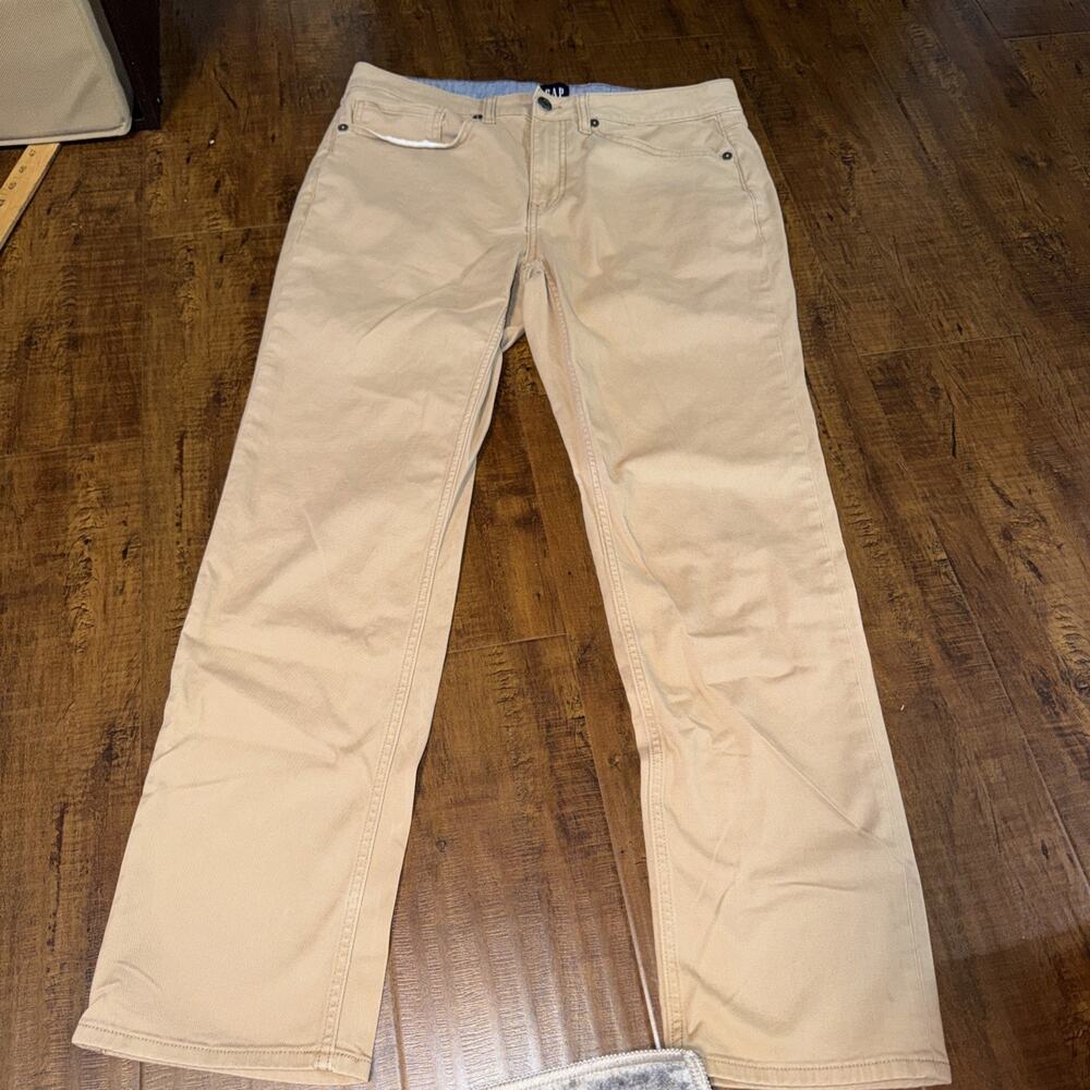 Gap Men’s stretch Khaki Pants Flat Front W30 L30 Work Basics Fall Busn Casual